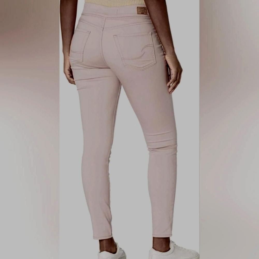 NWT Totally Shaping Pull-on Skinny Pants (Lt Pink) - LEVI STRAUSS - Picture 2 of 10